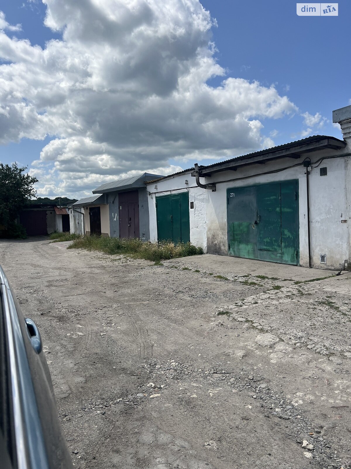 Окремий гараж під легкове авто в Тернополі, площа 37.9 кв.м. фото 1 Окремий гараж під легкове авто в Тернополі, площа 37.9 кв.м. фото 1