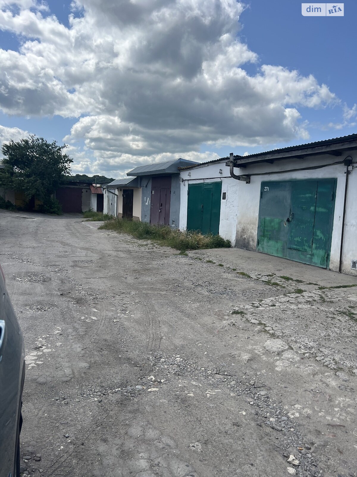 Окремий гараж під легкове авто в Тернополі, площа 37.9 кв.м. фото 1 Окремий гараж під легкове авто в Тернополі, площа 37.9 кв.м. фото 1