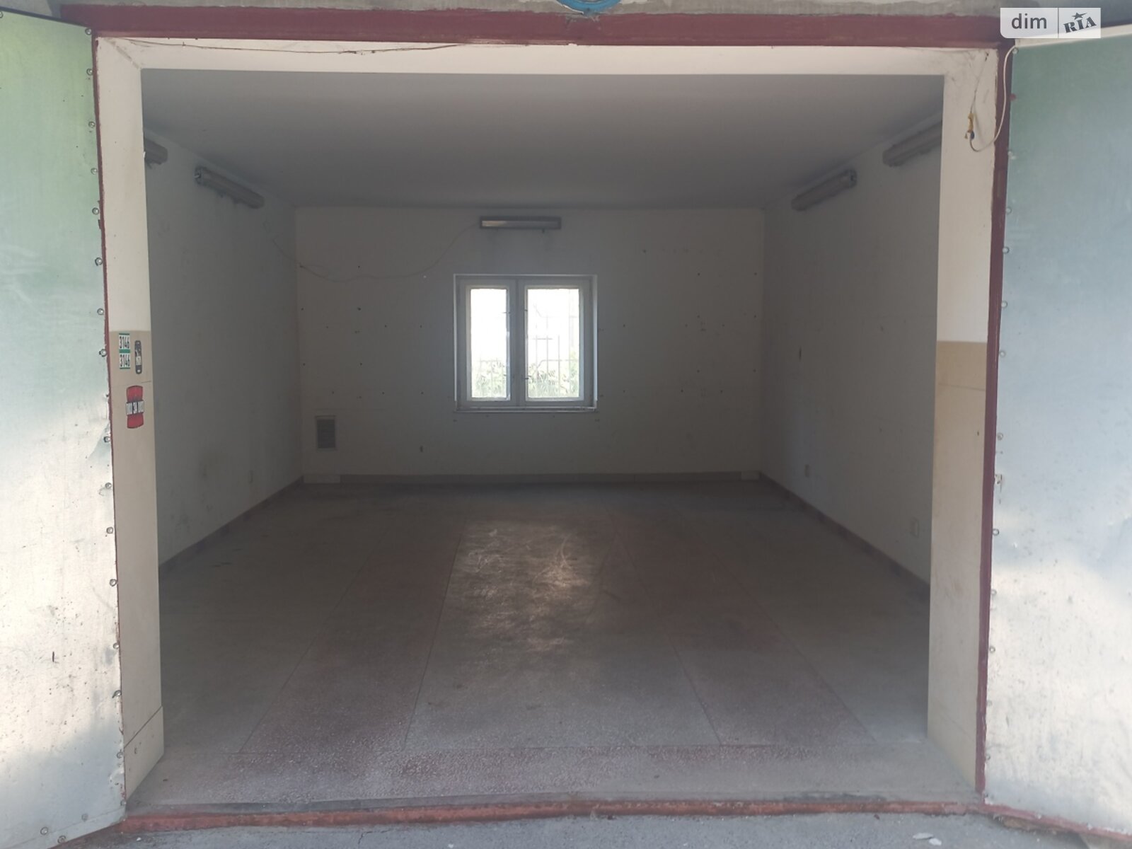 Отдельно стоящий гараж под легковое авто в Тернополе, площадь 22.1 кв.м. фото 1 Отдельно стоящий гараж под легковое авто в Тернополе, площадь 22.1 кв.м. фото 1