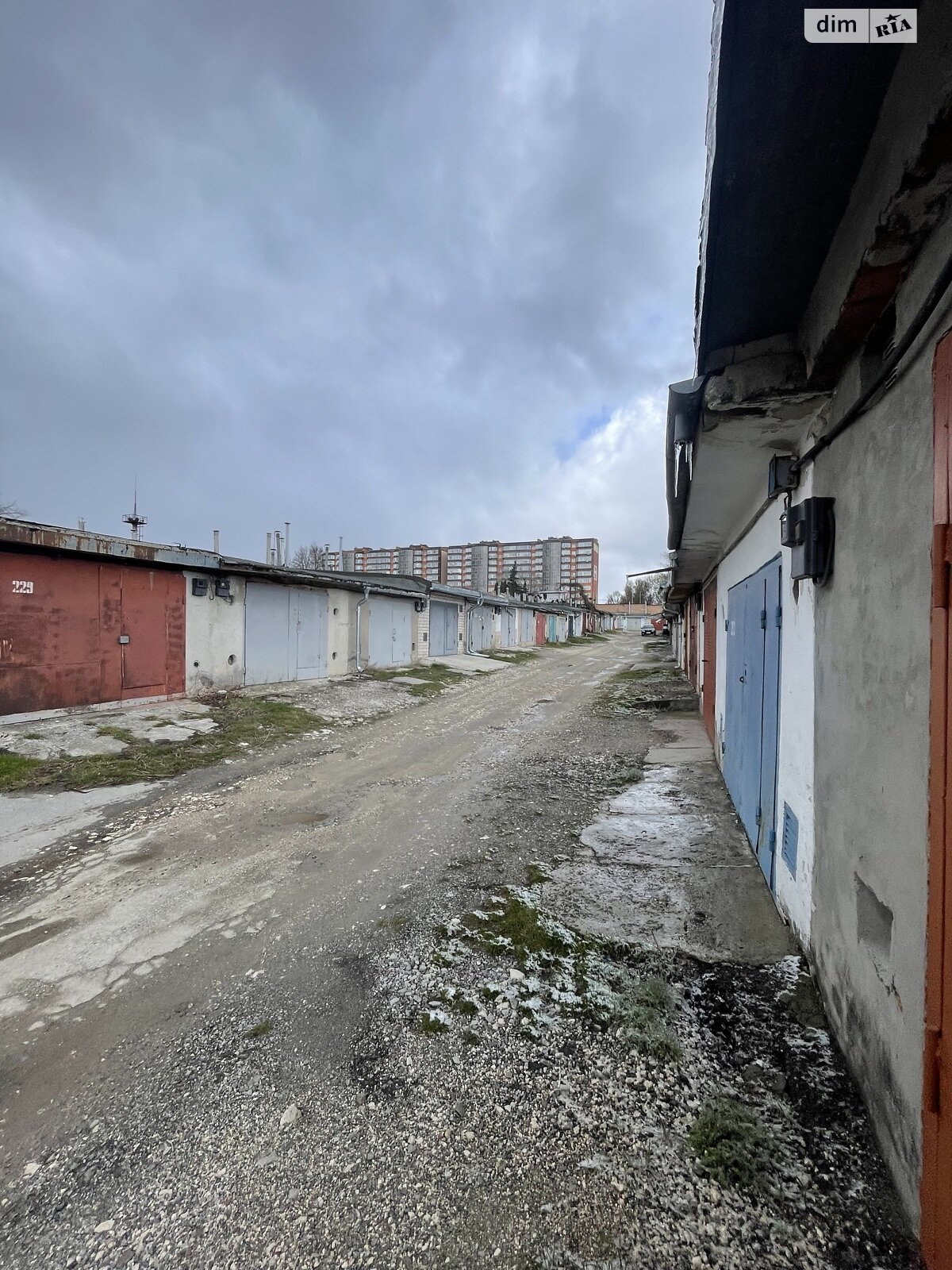 Отдельно стоящий гараж под легковое авто в Тернополе, площадь 42.9 кв.м. фото 1 Отдельно стоящий гараж под легковое авто в Тернополе, площадь 42.9 кв.м. фото 1