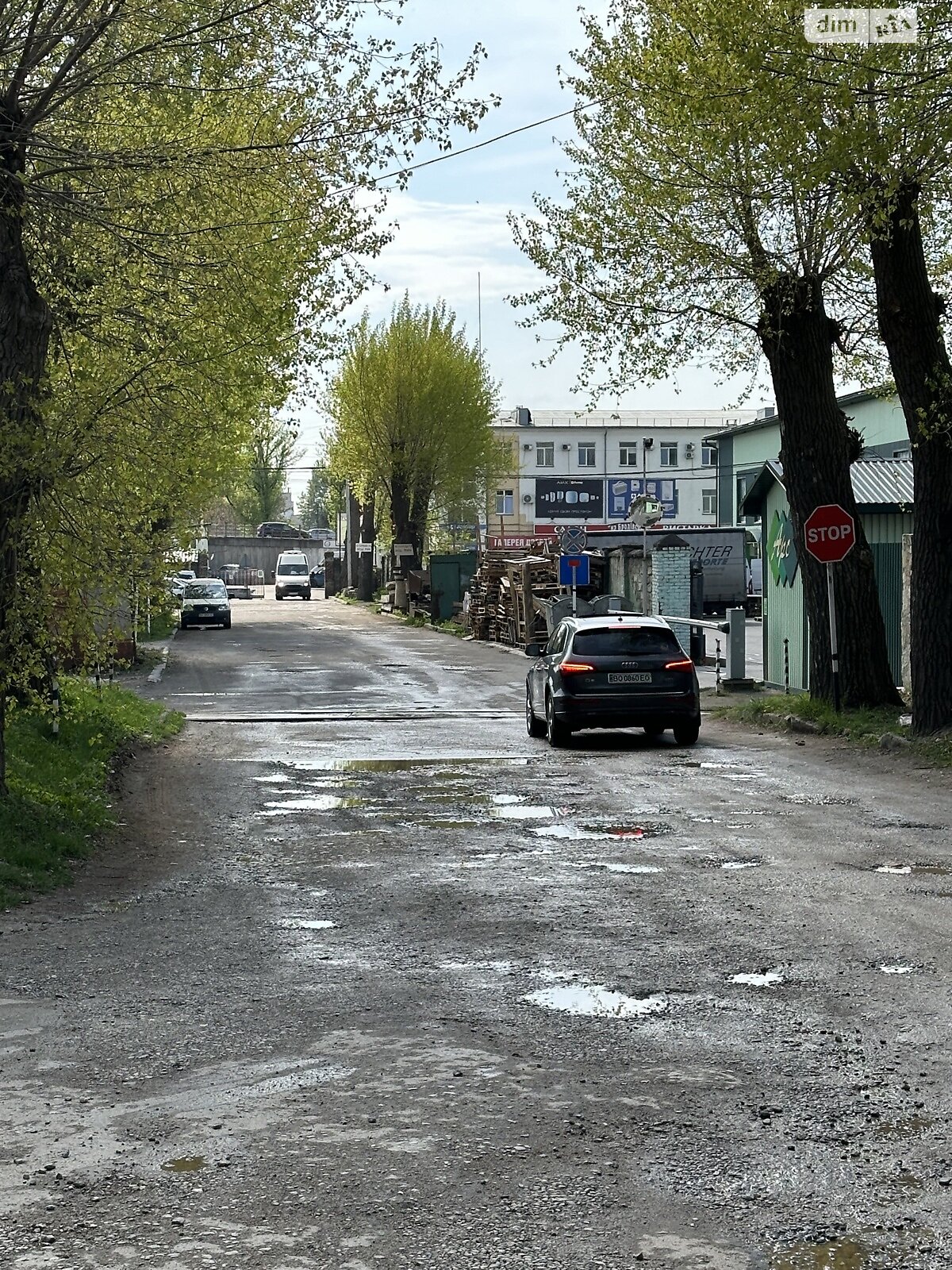 Отдельно стоящий гараж под бус в Тернополе, площадь 100 кв.м. фото 1