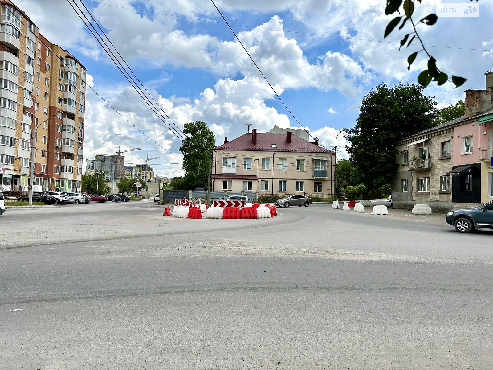 Отдельно стоящий гараж универсальный в Тернополе, площадь 28 кв.м. фото 1 Отдельно стоящий гараж универсальный в Тернополе, площадь 28 кв.м. фото 1