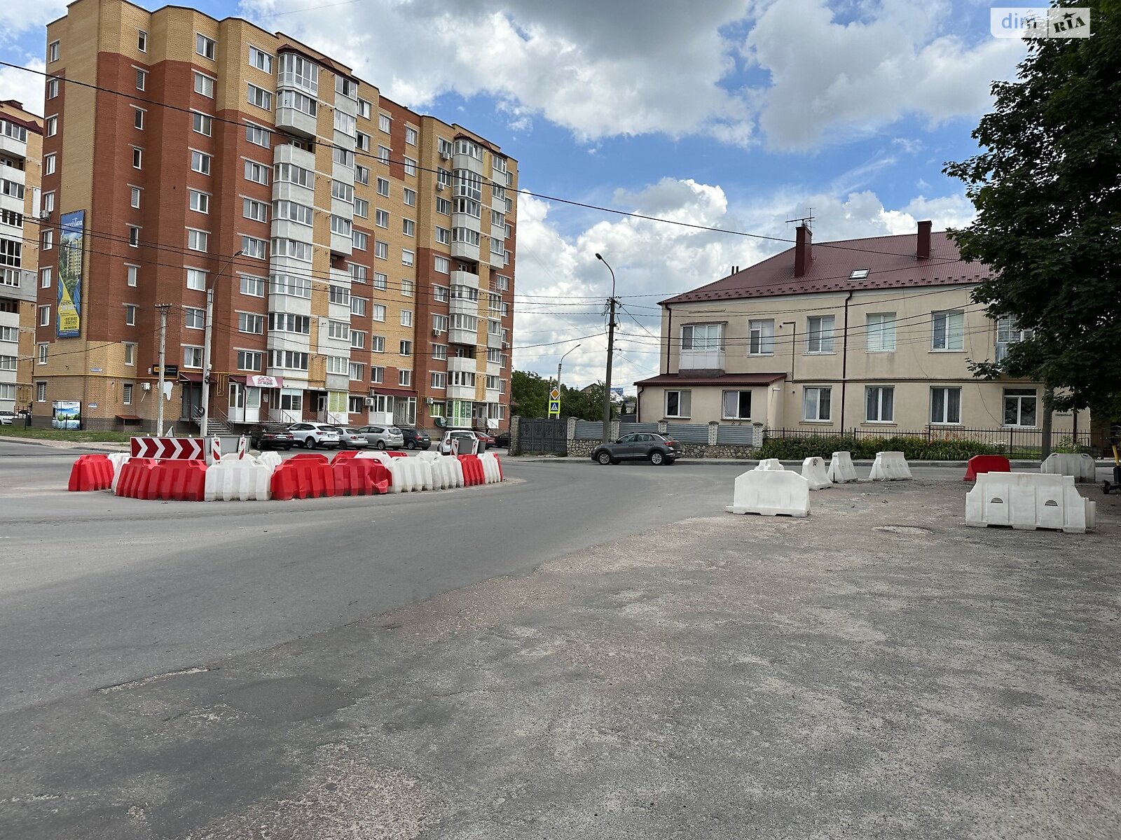 Отдельно стоящий гараж универсальный в Тернополе, площадь 28 кв.м. фото 1 Отдельно стоящий гараж универсальный в Тернополе, площадь 28 кв.м. фото 1