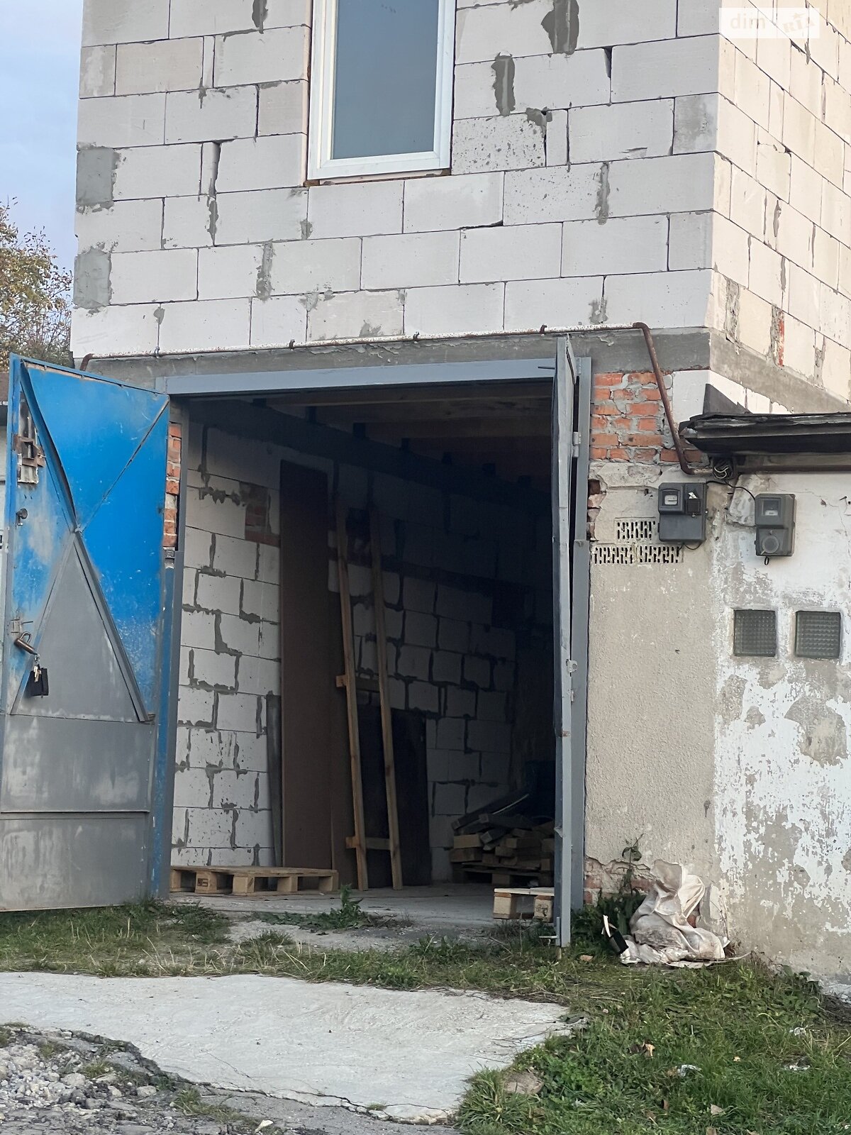 Окремий гараж під бус в Тернополі, площа 37 кв.м. фото 1