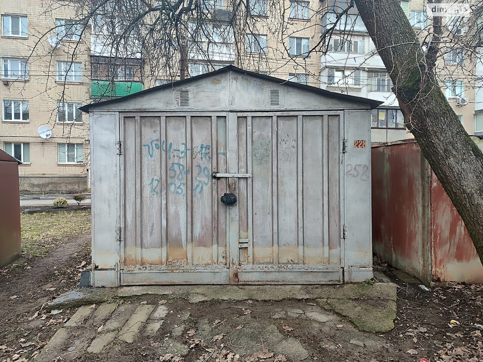 Отдельно стоящий гараж под легковое авто в Виннице, площадь 20 кв.м. фото 1