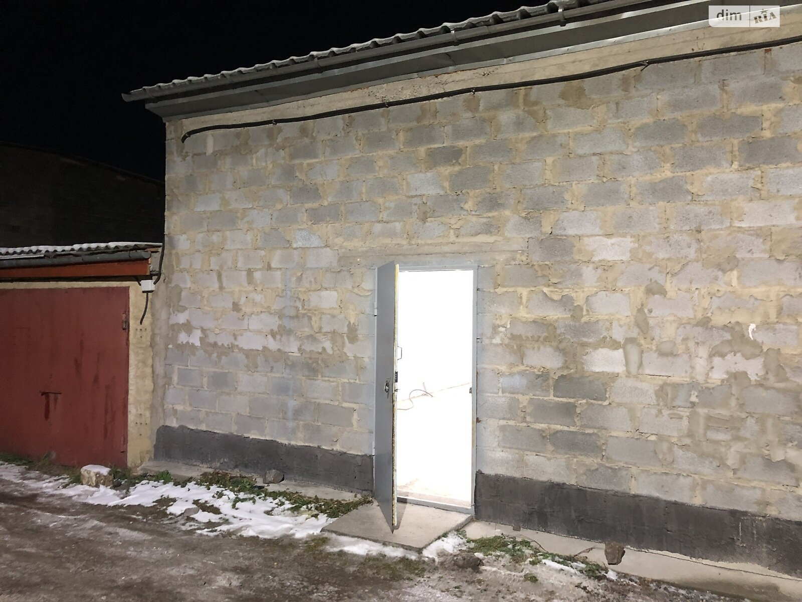 Отдельно стоящий гараж под бус в Виннице, площадь 140 кв.м. фото 1 Отдельно стоящий гараж под бус в Виннице, площадь 140 кв.м. фото 1