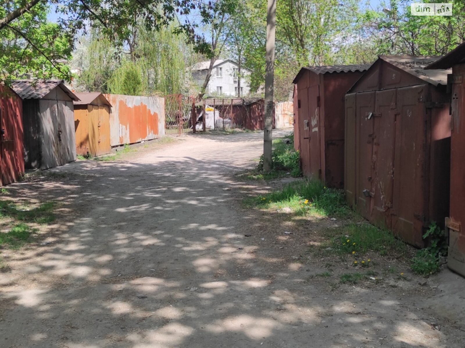 Отдельно стоящий гараж под легковое авто в Запорожье, площадь 19 кв.м. фото 1