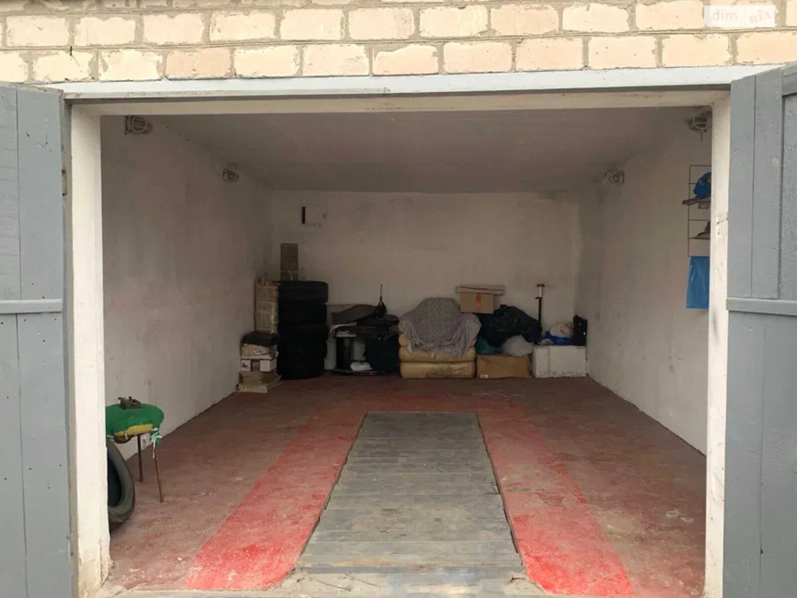 Окремий гараж під легкове авто в Запоріжжі, площа 28 кв.м. фото 1