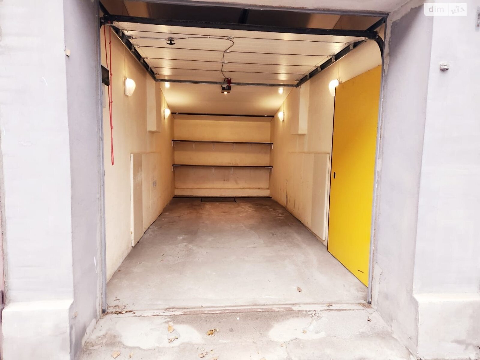 Окремий гараж під легкове авто в Запоріжжі, площа 18 кв.м. фото 1
