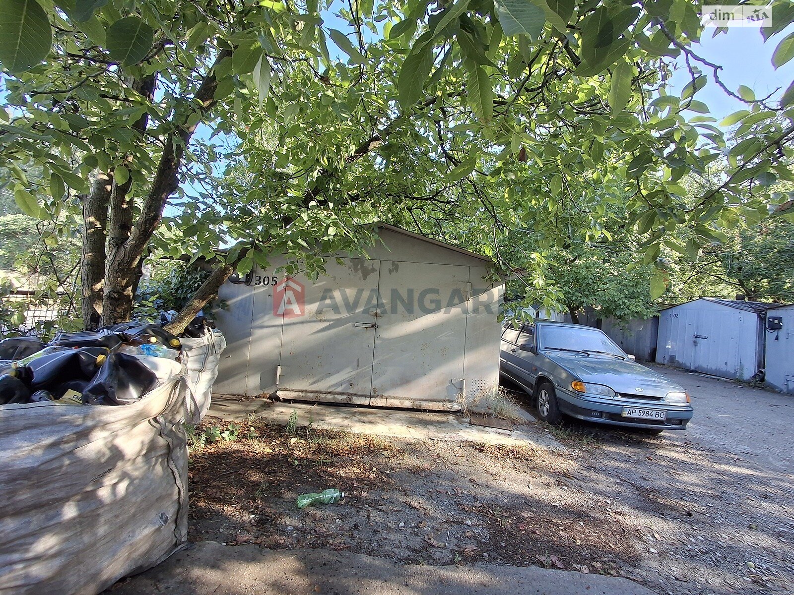 Отдельно стоящий гараж под бус в Запорожье, площадь 12 кв.м. фото 1 Отдельно стоящий гараж под бус в Запорожье, площадь 12 кв.м. фото 1