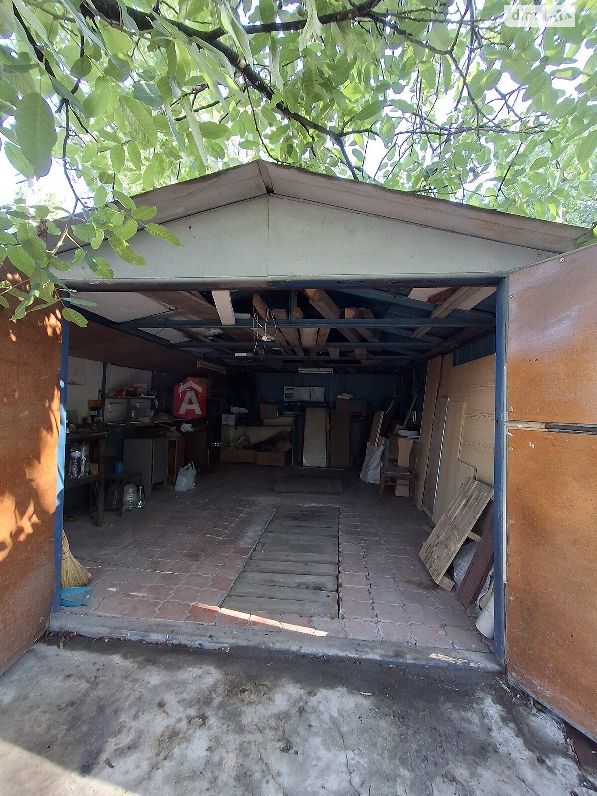 Отдельно стоящий гараж под бус в Запорожье, площадь 12 кв.м. фото 1 Отдельно стоящий гараж под бус в Запорожье, площадь 12 кв.м. фото 1