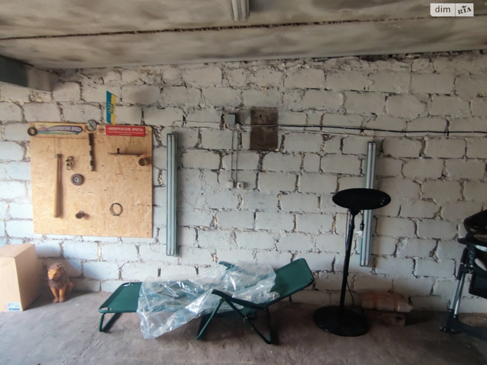 Окремий гараж універсальний в Запоріжжі, площа 27 кв.м. фото 1 Окремий гараж універсальний в Запоріжжі, площа 27 кв.м. фото 1