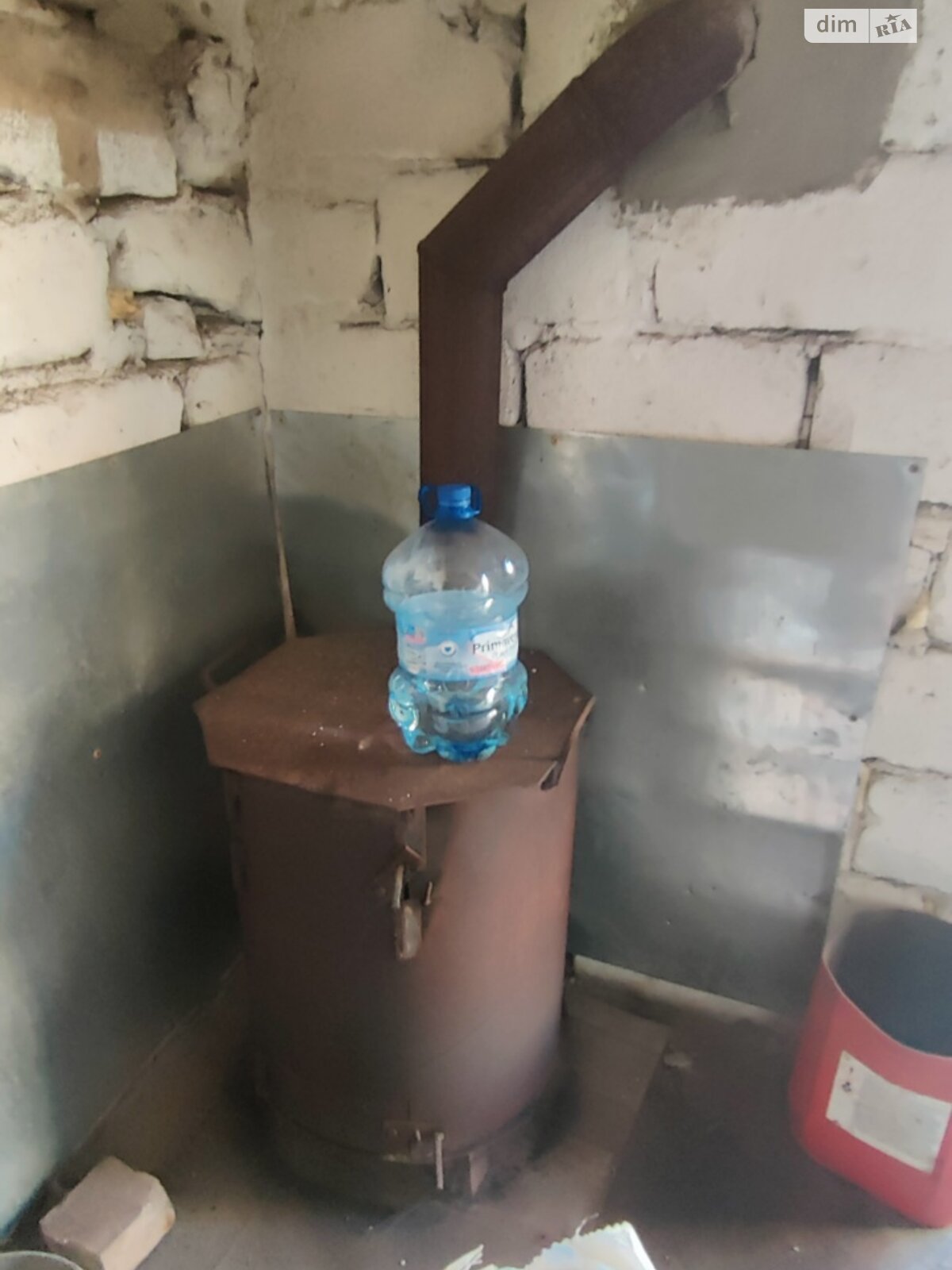 Окремий гараж універсальний в Запоріжжі, площа 27 кв.м. фото 1 Окремий гараж універсальний в Запоріжжі, площа 27 кв.м. фото 1