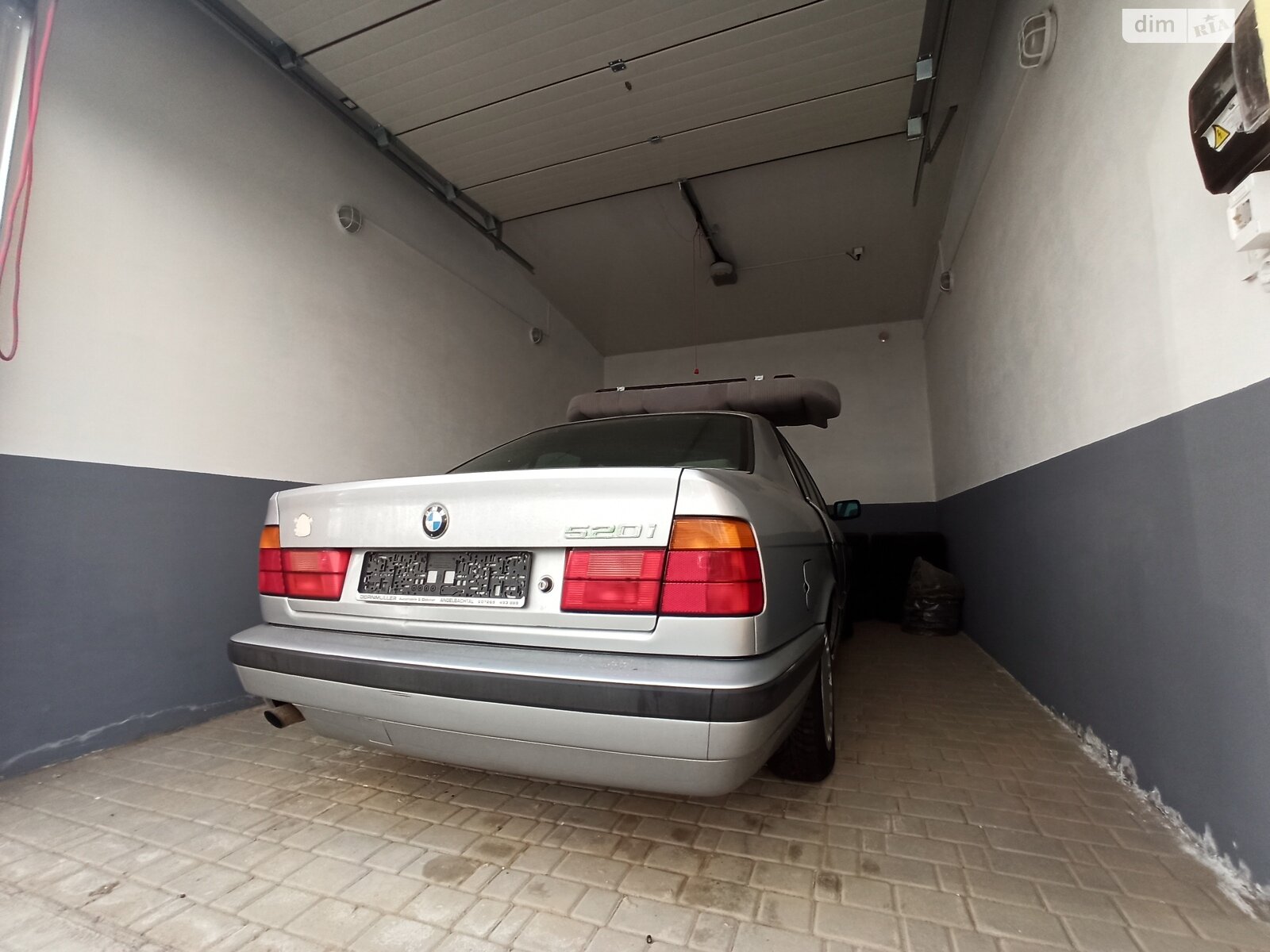 Отдельно стоящий гараж под легковое авто в Зарванцах, площадь 20 кв.м. фото 1