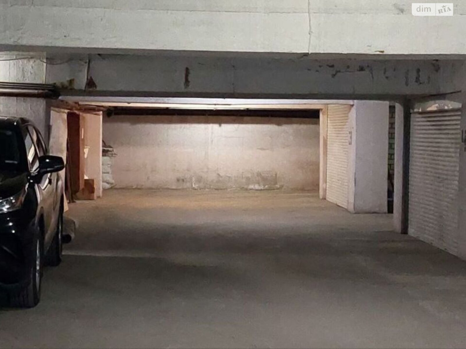 Место в подземном паркинге под легковое авто в Днепре, площадь 14.2 кв.м. фото 1