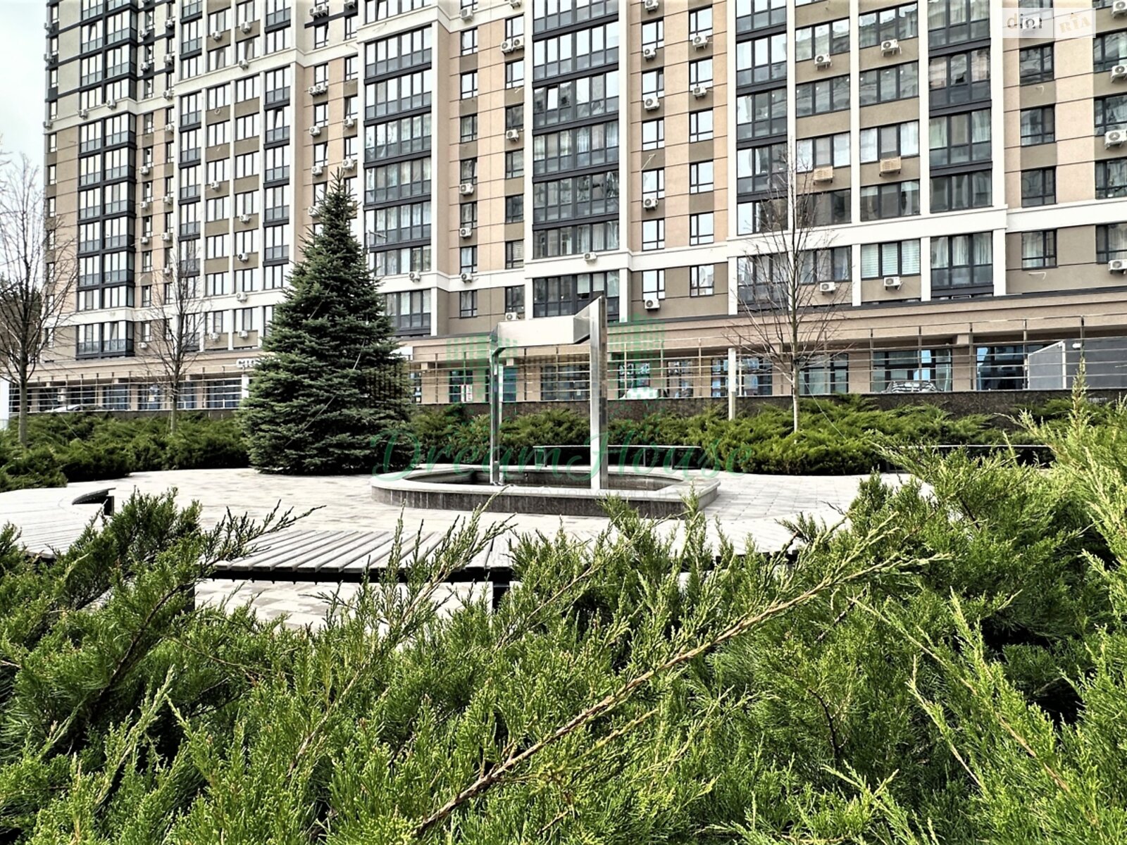 Место в подземном паркинге универсальный в Ирпене, площадь 14.2 кв.м. фото 1 Место в подземном паркинге универсальный в Ирпене, площадь 14.2 кв.м. фото 1
