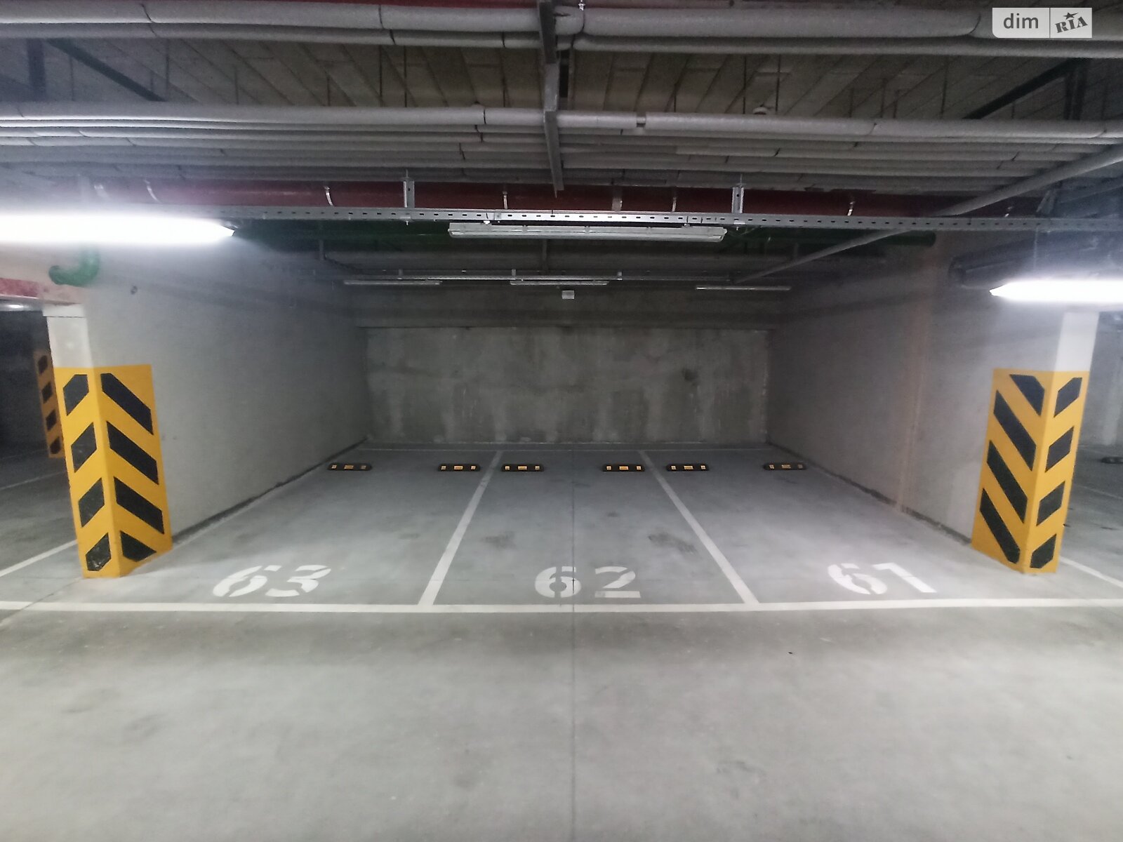 Место в подземном паркинге под легковое авто в Киеве, площадь 12.4 кв.м. фото 1