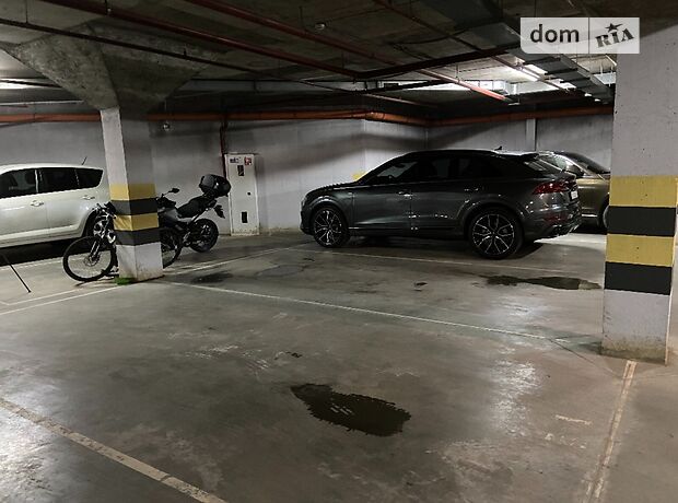 Місце в підземному паркінгу під легкове авто в Львові, площа 17.6 кв.м. фото 1 Місце в підземному паркінгу під легкове авто в Львові, площа 17.6 кв.м. фото 1