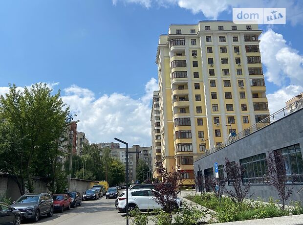Місце в підземному паркінгу під легкове авто в Львові, площа 17.6 кв.м. фото 1 Місце в підземному паркінгу під легкове авто в Львові, площа 17.6 кв.м. фото 1