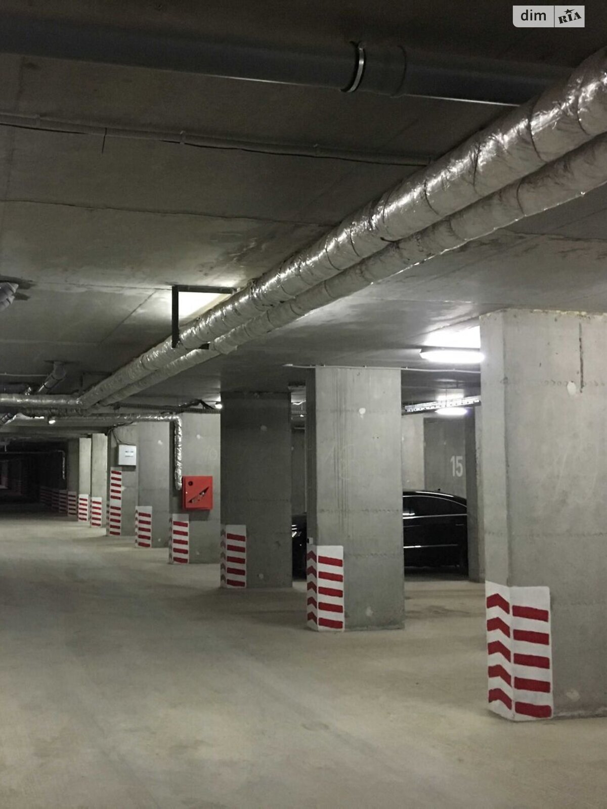 Место в подземном паркинге под легковое авто в Львове, площадь 22 кв.м. фото 1