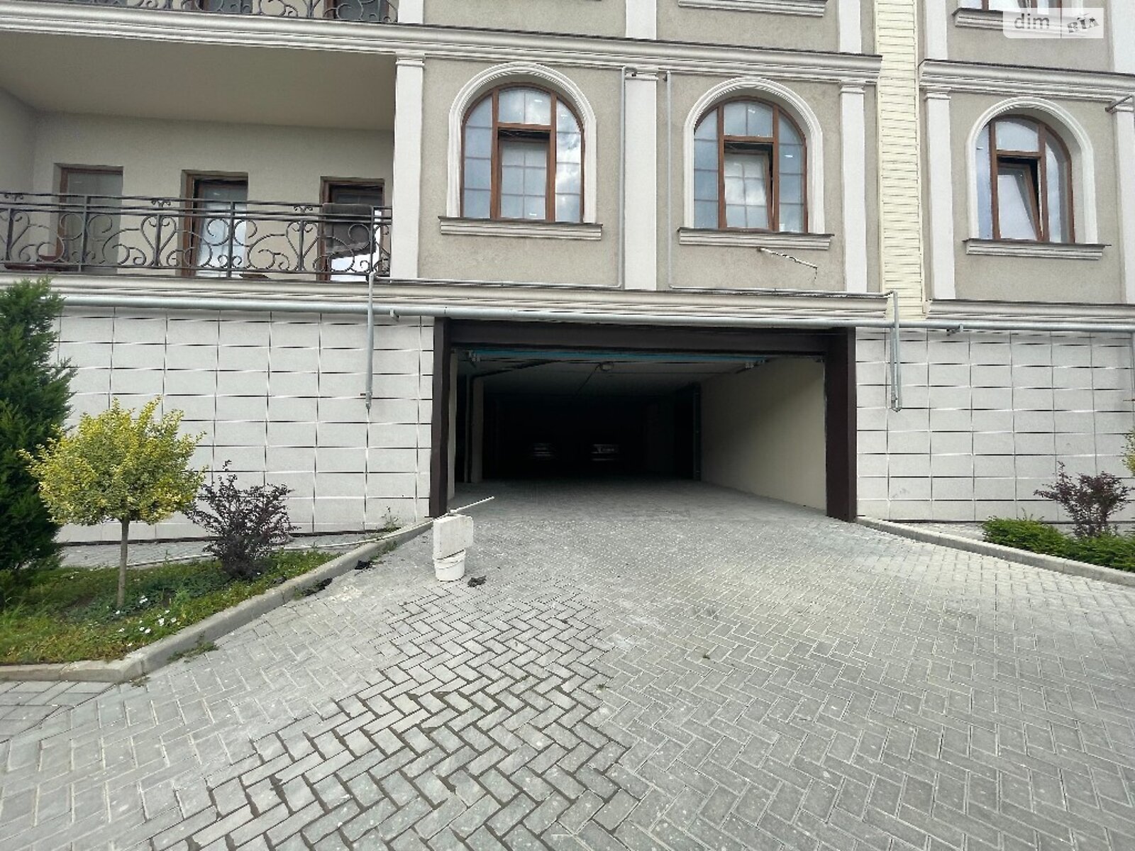 Место в подземном паркинге под легковое авто в Одессе, площадь 24.65 кв.м. фото 1