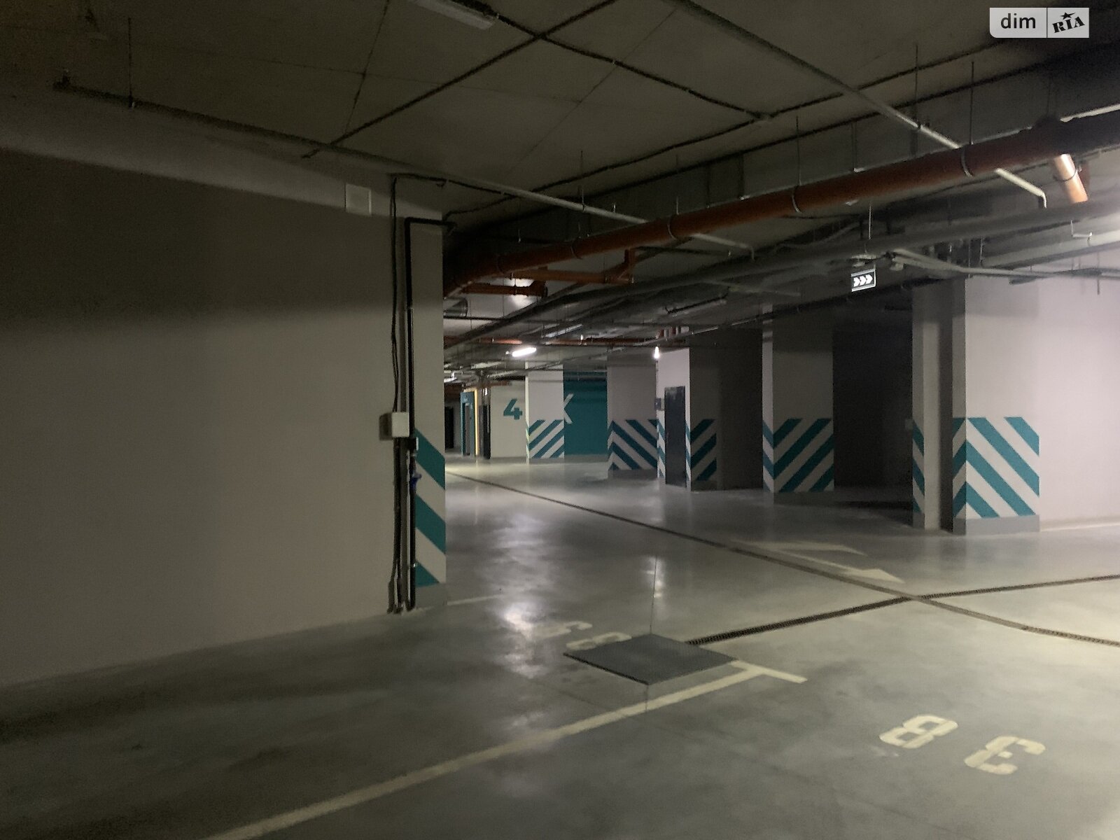 Место в подземном паркинге под легковое авто в Одессе, площадь 18 кв.м. фото 1