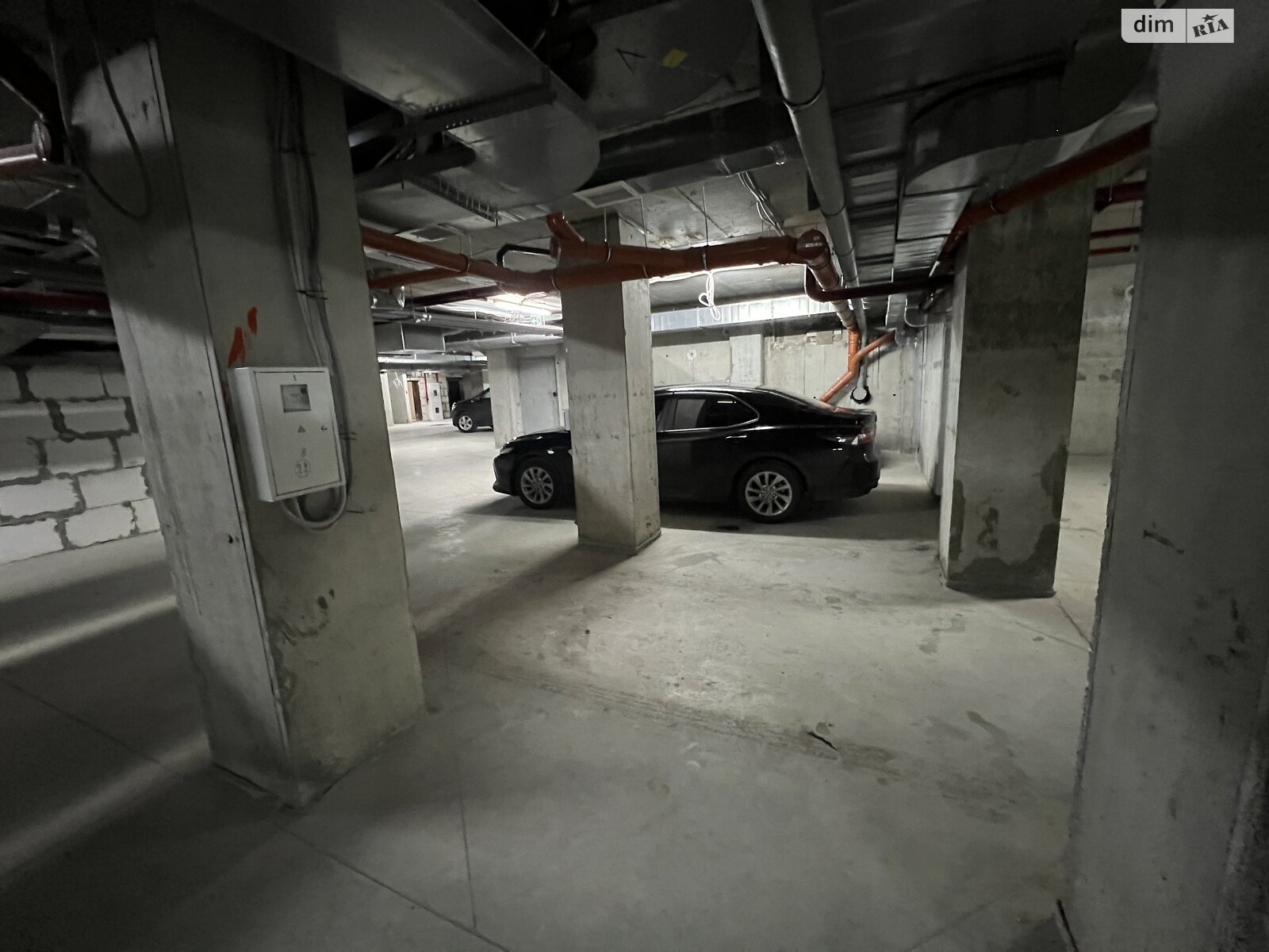 Місце в підземному паркінгу під легкове авто в Одесі, площа 18 кв.м. фото 1