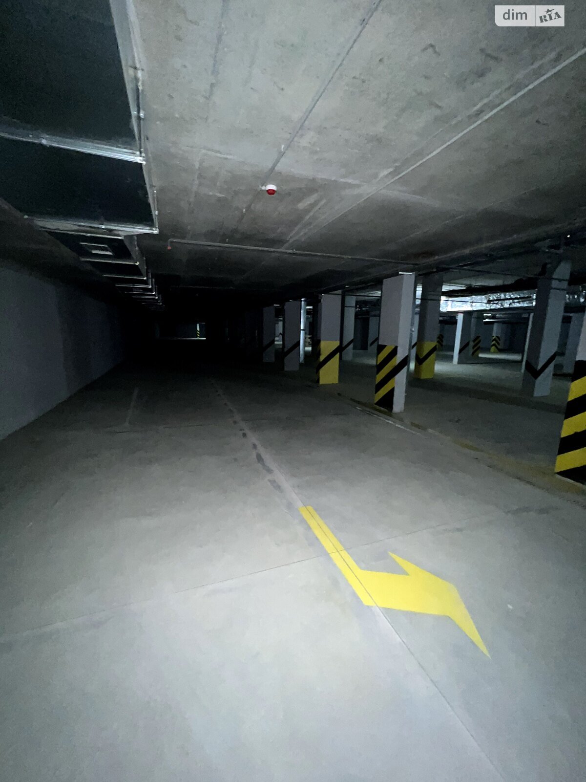 Место в подземном паркинге под легковое авто в Виннице, площадь 15 кв.м. фото 1