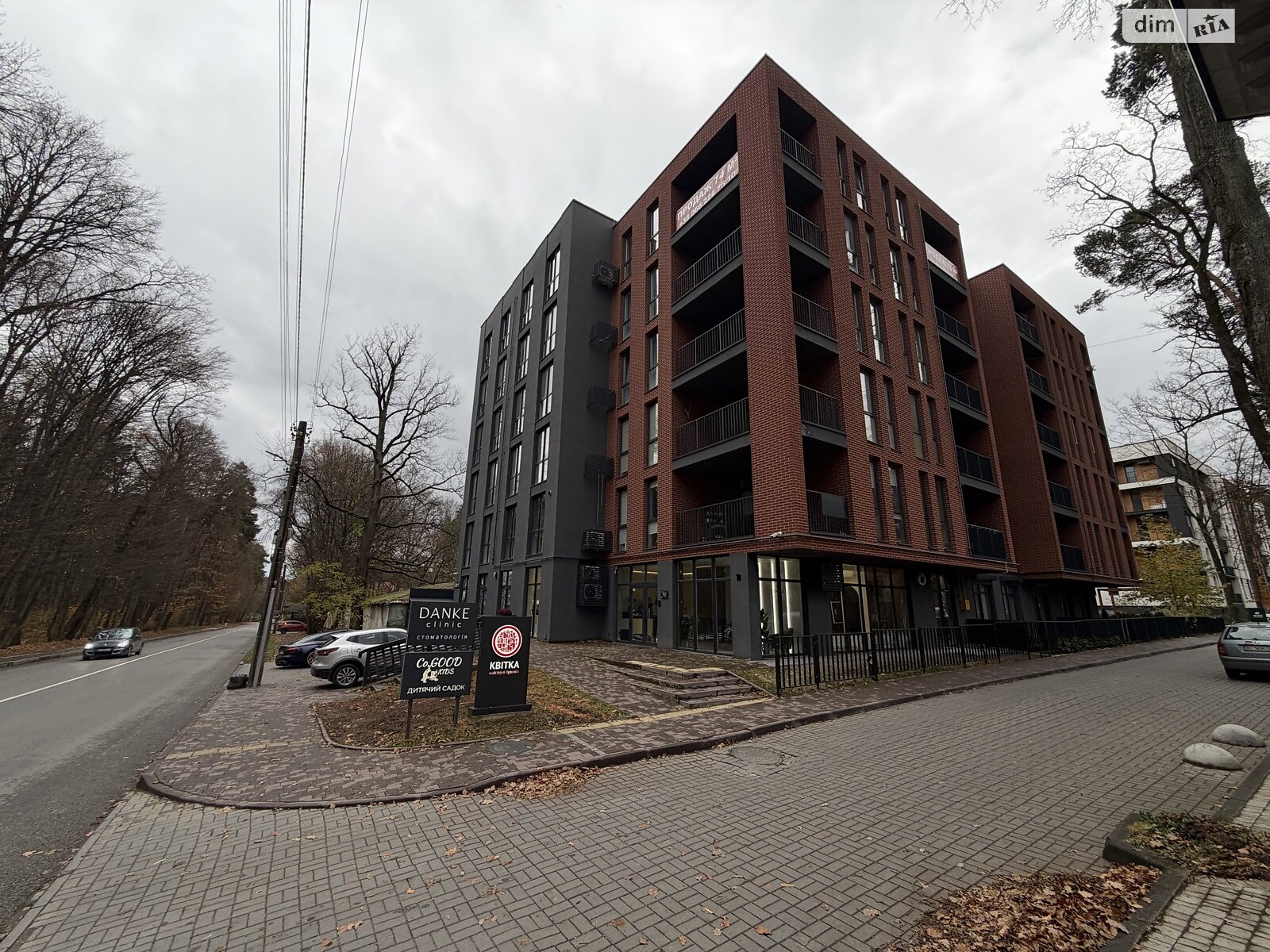 Место в подземном паркинге под легковое авто в Брюховичах, площадь 17 кв.м. фото 1