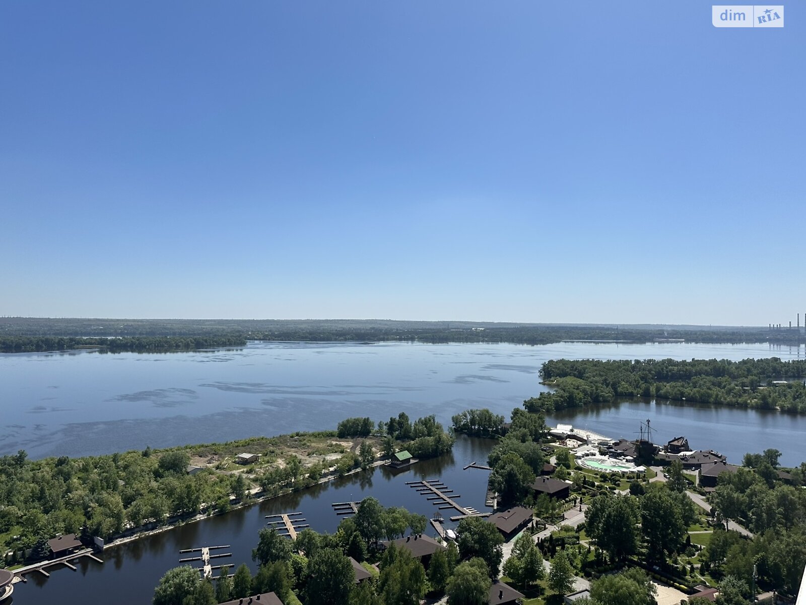 Место в подземном паркинге под легковое авто в Днепре, площадь 18 кв.м. фото 1