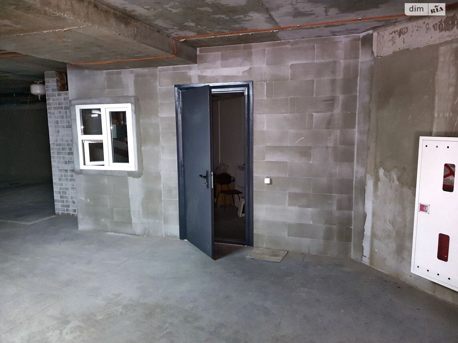 Место в подземном паркинге под легковое авто в Днепре, площадь 15.3 кв.м. фото 1