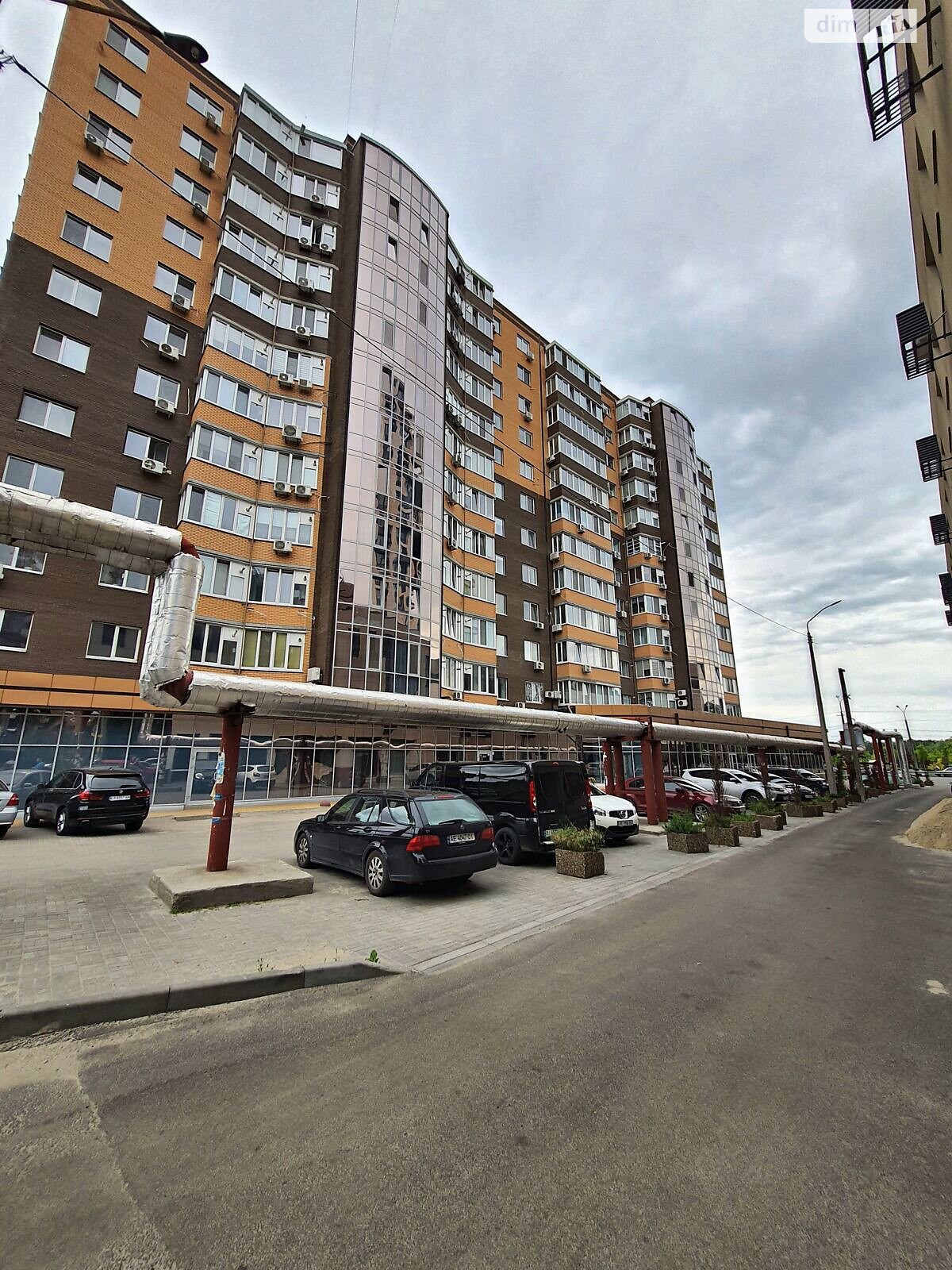 Место в подземном паркинге под легковое авто в Днепре, площадь 15.3 кв.м. фото 1