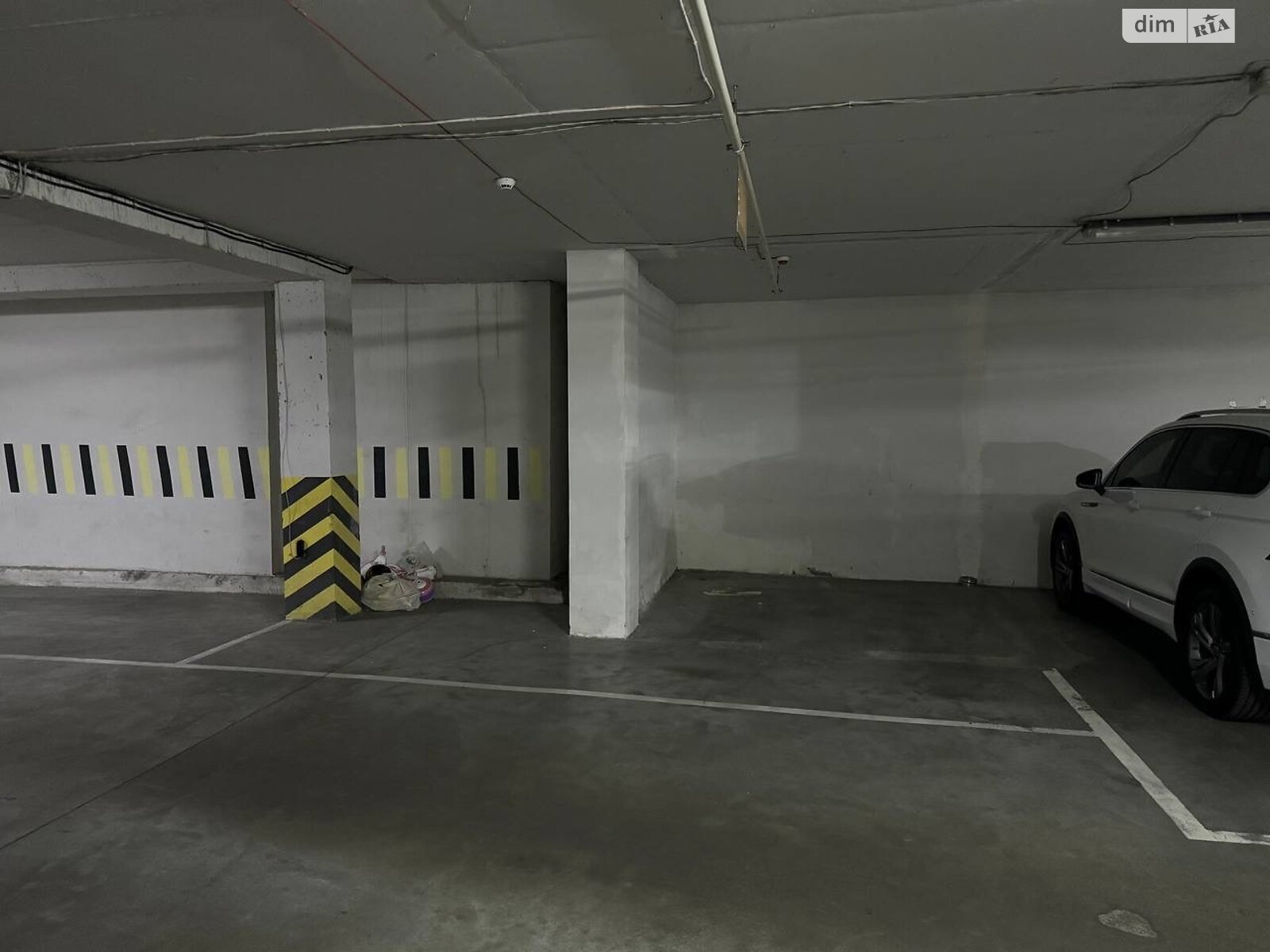 Місце в підземному паркінгу під легкове авто в Дніпрі, площа 17.4 кв.м. фото 1