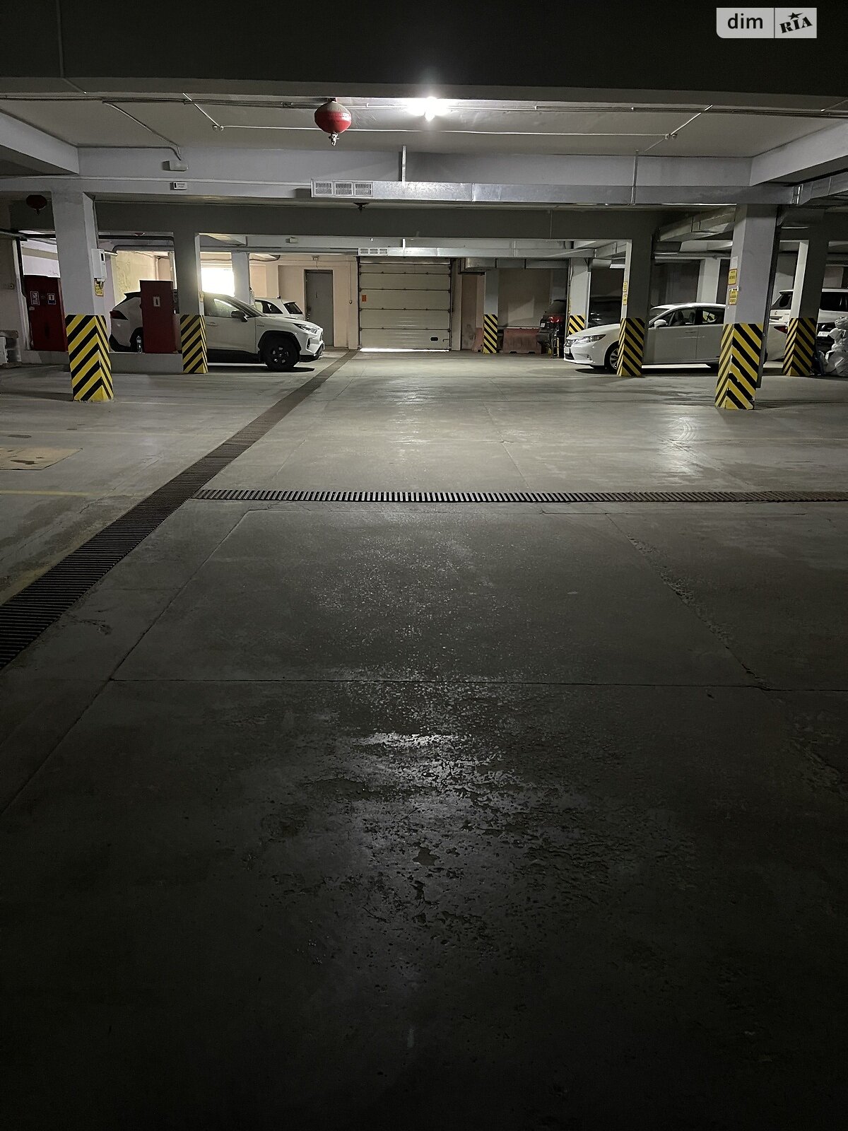 Место в подземном паркинге универсальный в Днепре, площадь 34 кв.м. фото 1