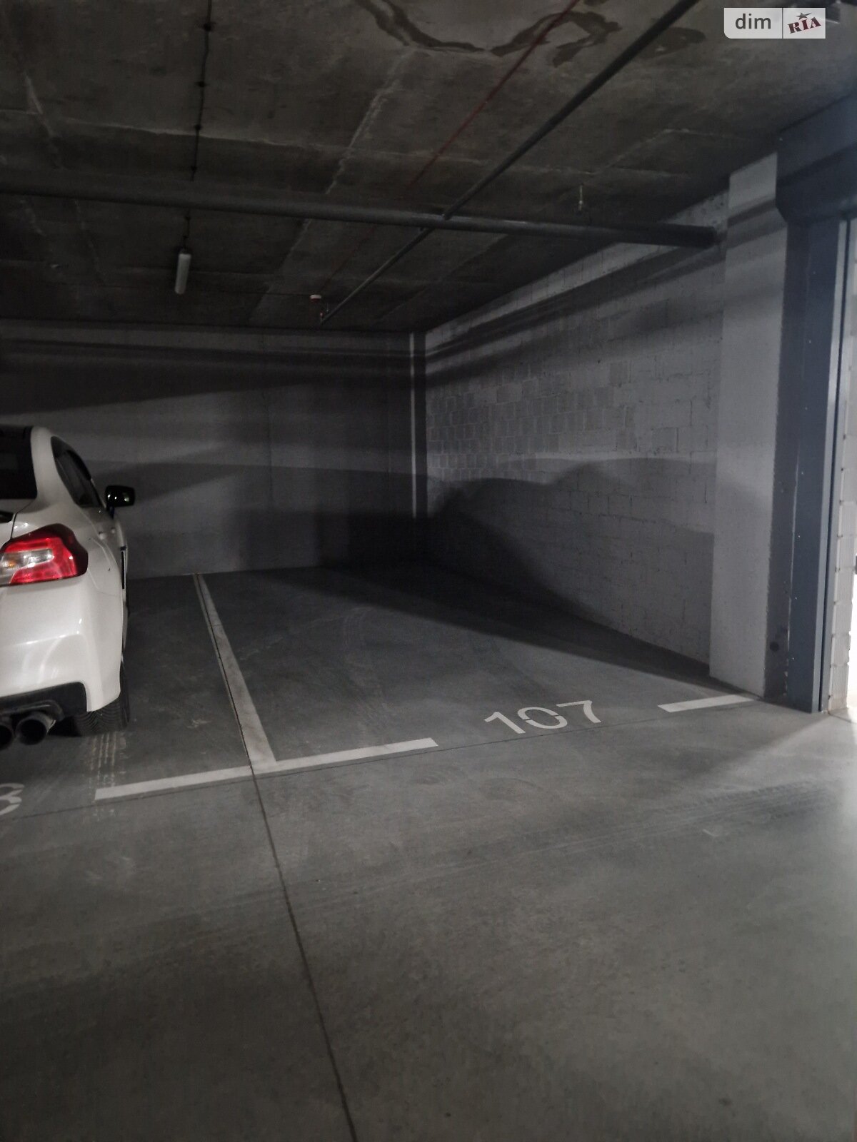 Место в подземном паркинге под легковое авто в Днепре, площадь 14.7 кв.м. фото 1