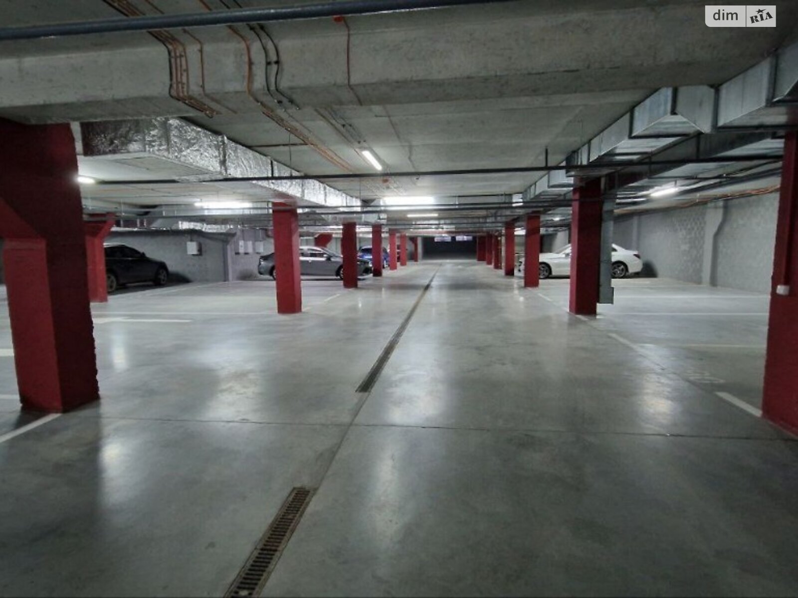 Місце в підземному паркінгу під легкове авто в Дніпрі, площа 18 кв.м. фото 1