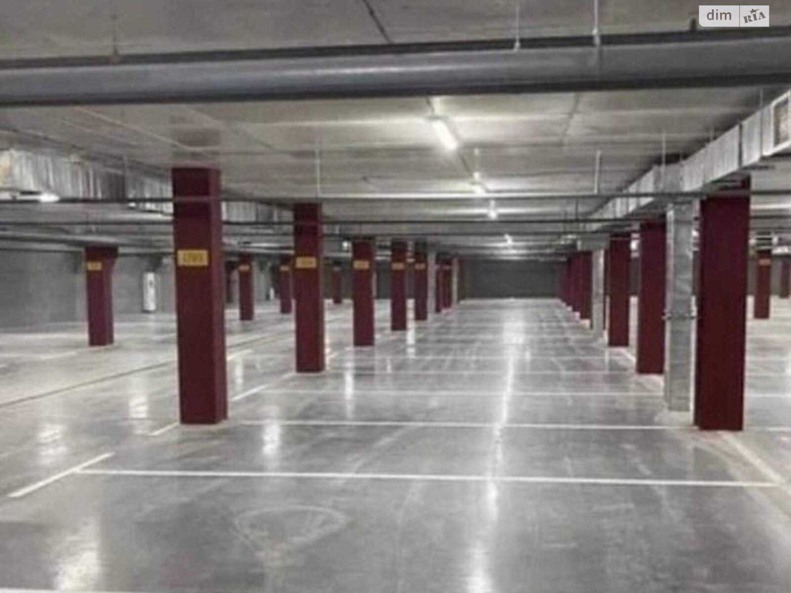 Место в подземном паркинге под легковое авто в Днепре, площадь 16 кв.м. фото 1