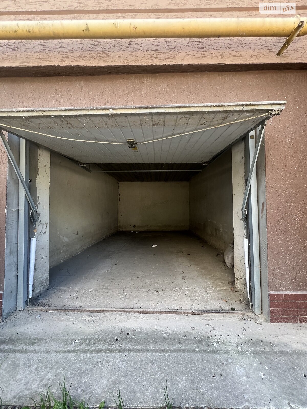 Место в подземном паркинге под легковое авто в Ивано-Франковске, площадь 22 кв.м. фото 1 Место в подземном паркинге под легковое авто в Ивано-Франковске, площадь 22 кв.м. фото 1