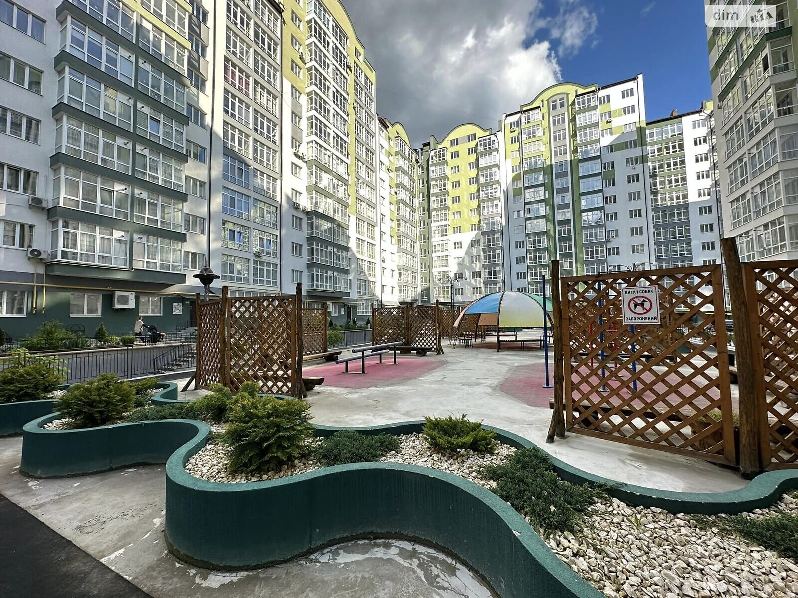 Місце в підземному паркінгу під легкове авто в Івано-Франківську, площа 17 кв.м. фото 1