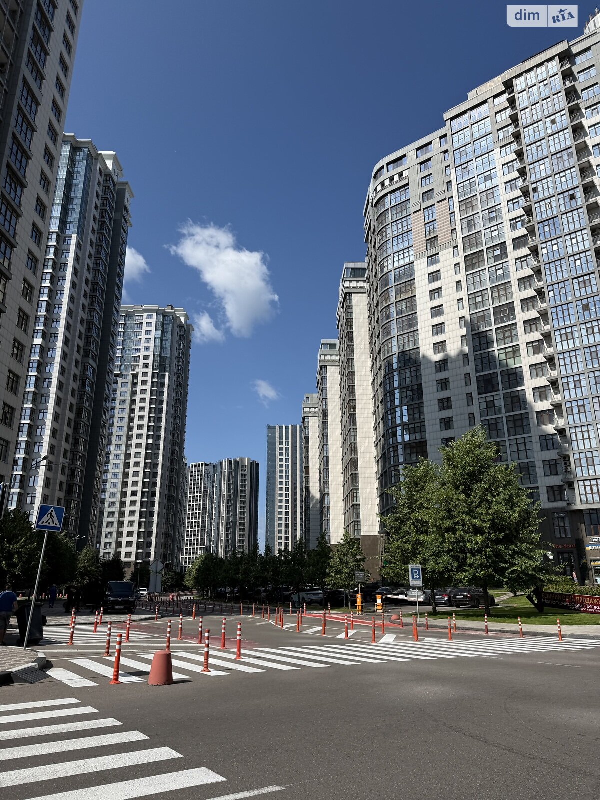 Місце в підземному паркінгу під легкове авто в Києві, площа 34 кв.м. фото 1