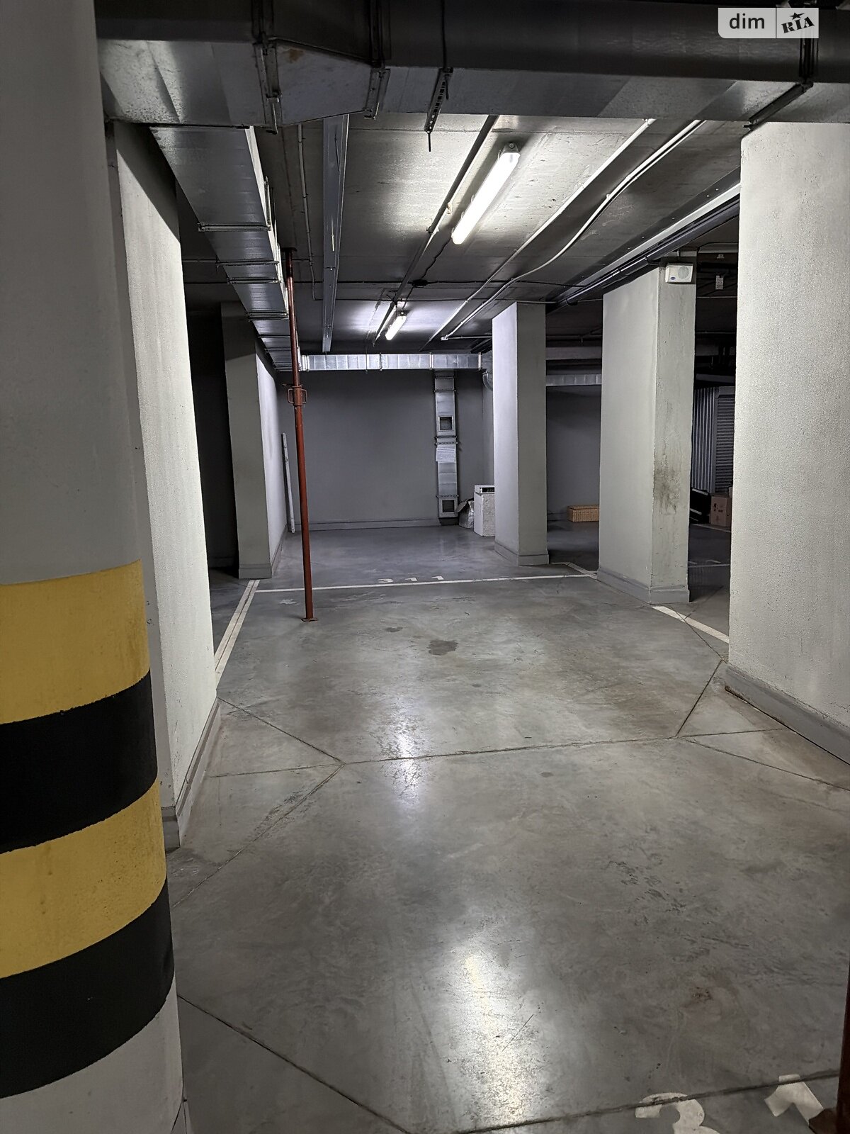 Місце в підземному паркінгу під легкове авто в Києві, площа 30 кв.м. фото 1 Місце в підземному паркінгу під легкове авто в Києві, площа 30 кв.м. фото 1