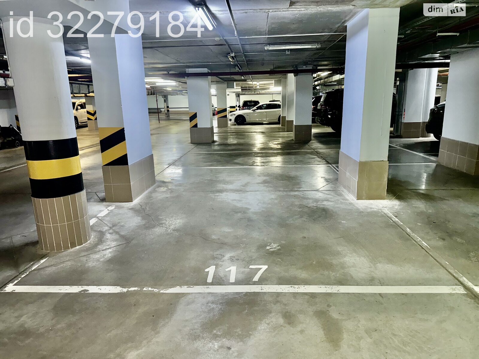 Место в подземном паркинге универсальный в Киеве, площадь 21.1 кв.м. фото 1