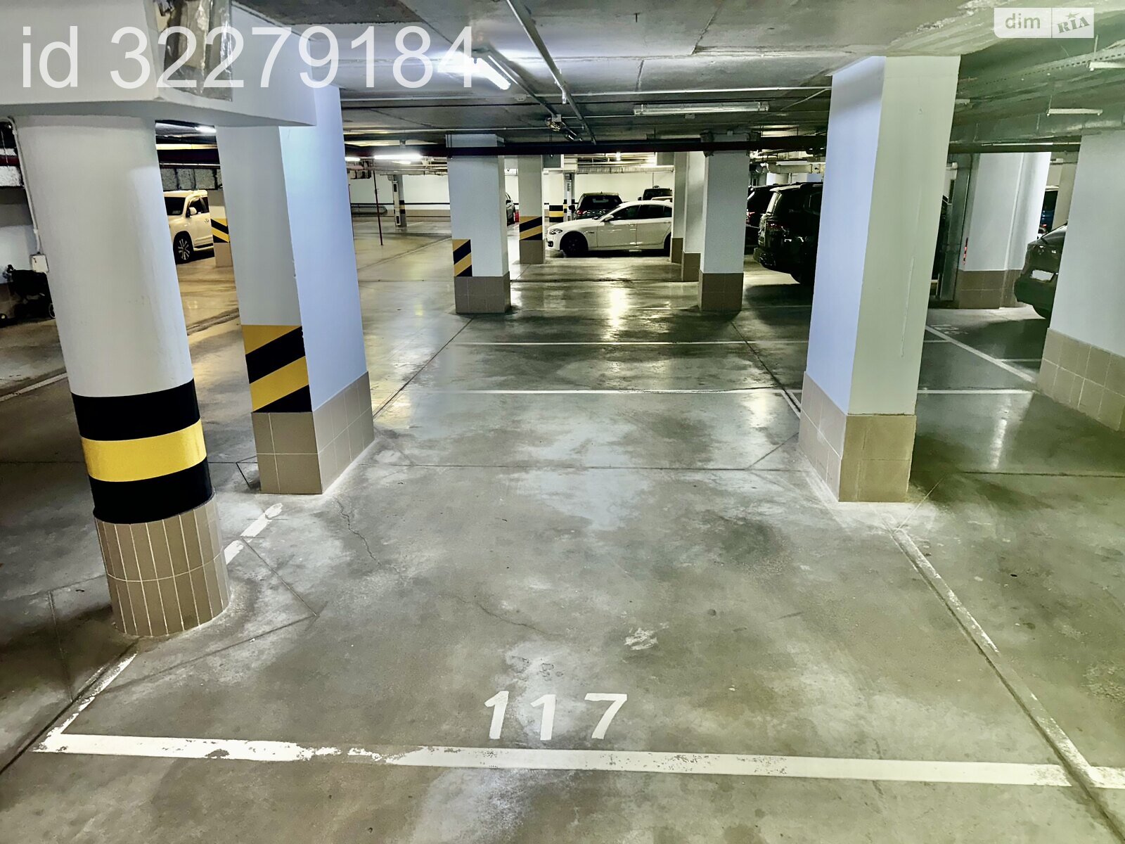 Место в подземном паркинге универсальный в Киеве, площадь 21.1 кв.м. фото 1