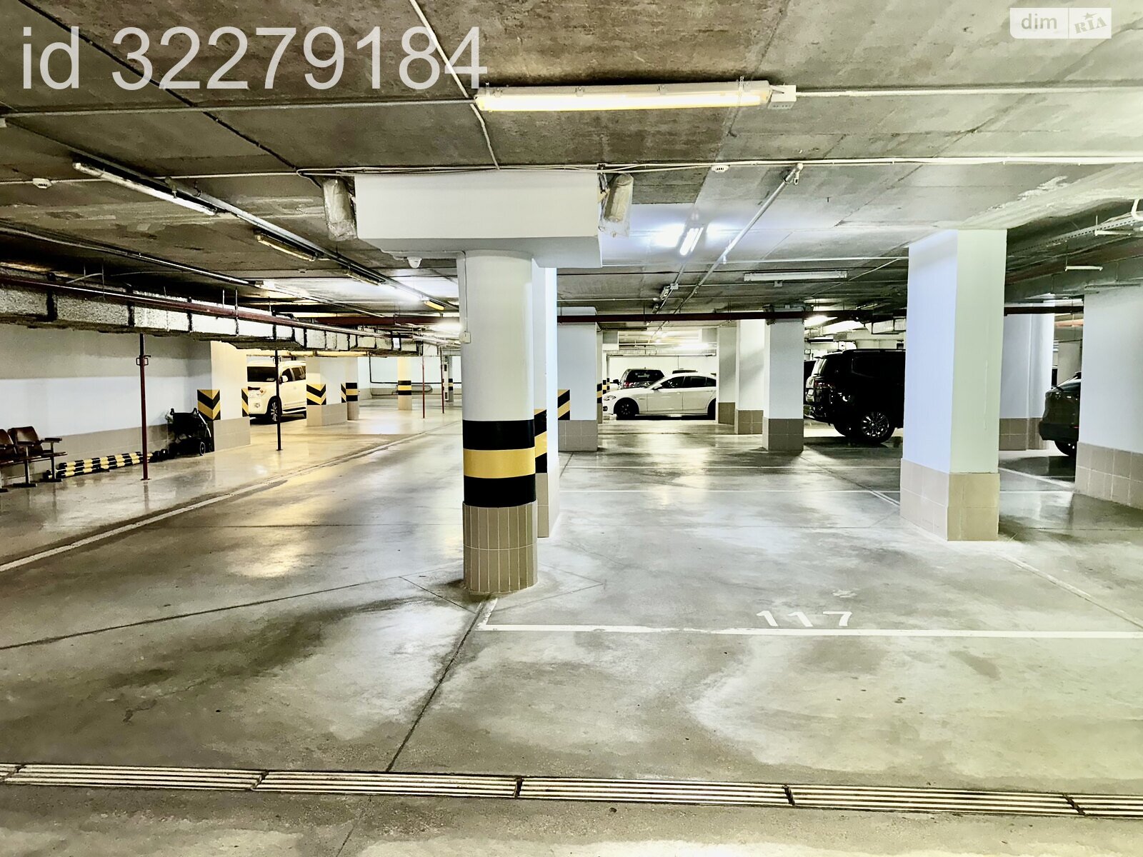 Место в подземном паркинге универсальный в Киеве, площадь 21.1 кв.м. фото 1