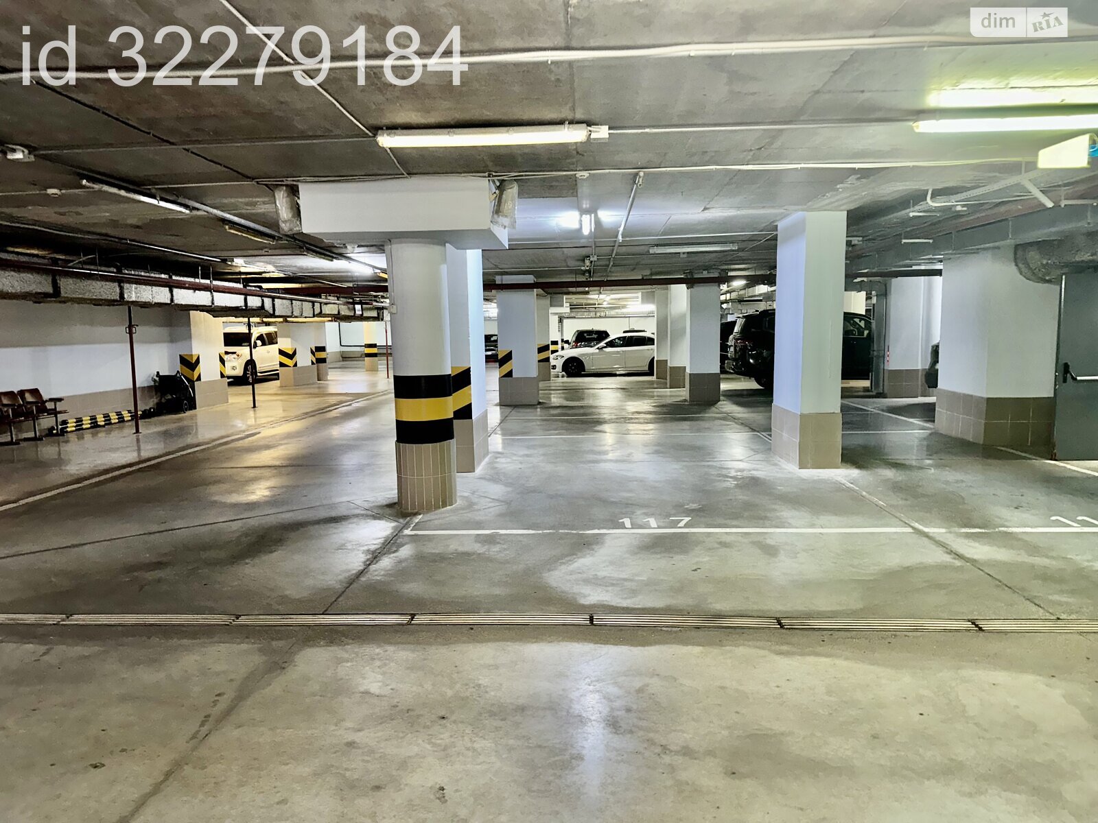Место в подземном паркинге универсальный в Киеве, площадь 21.1 кв.м. фото 1