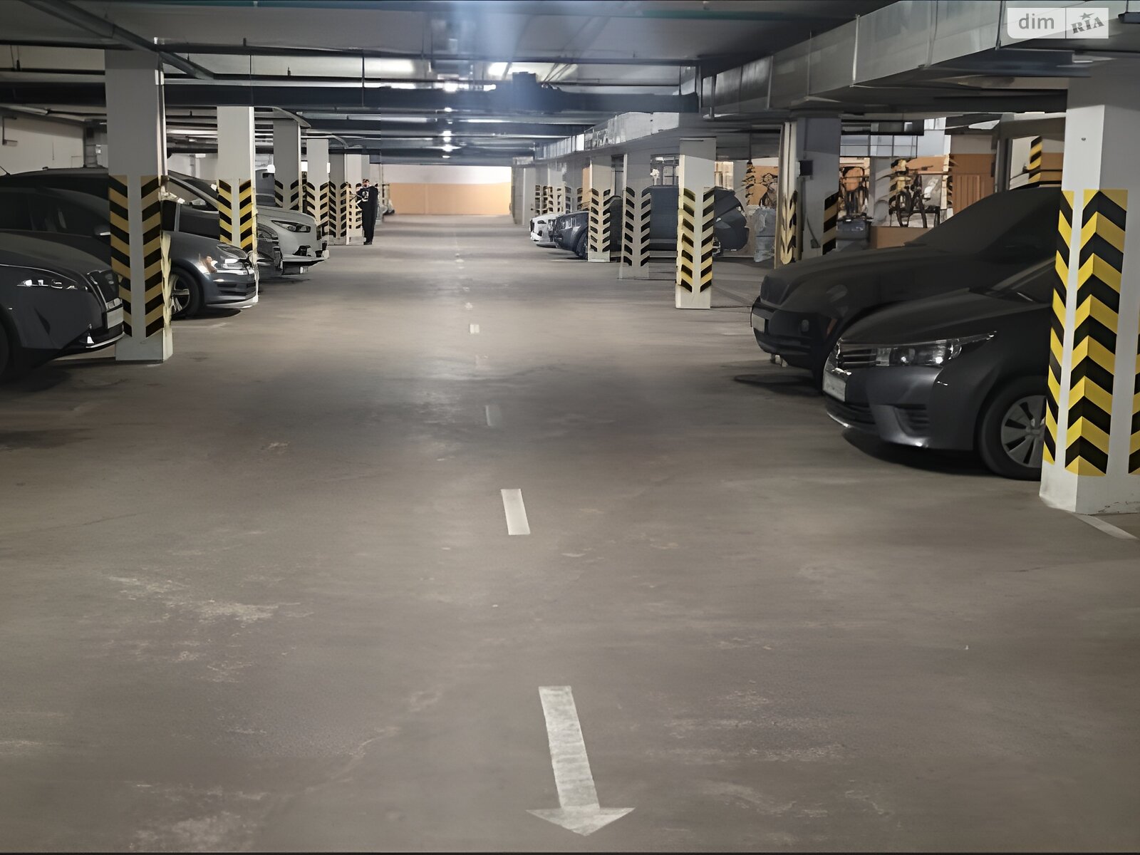 Місце в підземному паркінгу під легкове авто в Києві, площа 13.5 кв.м. фото 1 Місце в підземному паркінгу під легкове авто в Києві, площа 13.5 кв.м. фото 1
