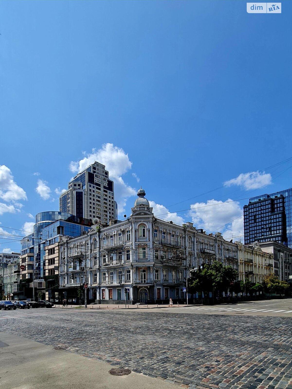 Место в подземном паркинге под легковое авто в Киеве, площадь 18 кв.м. фото 1