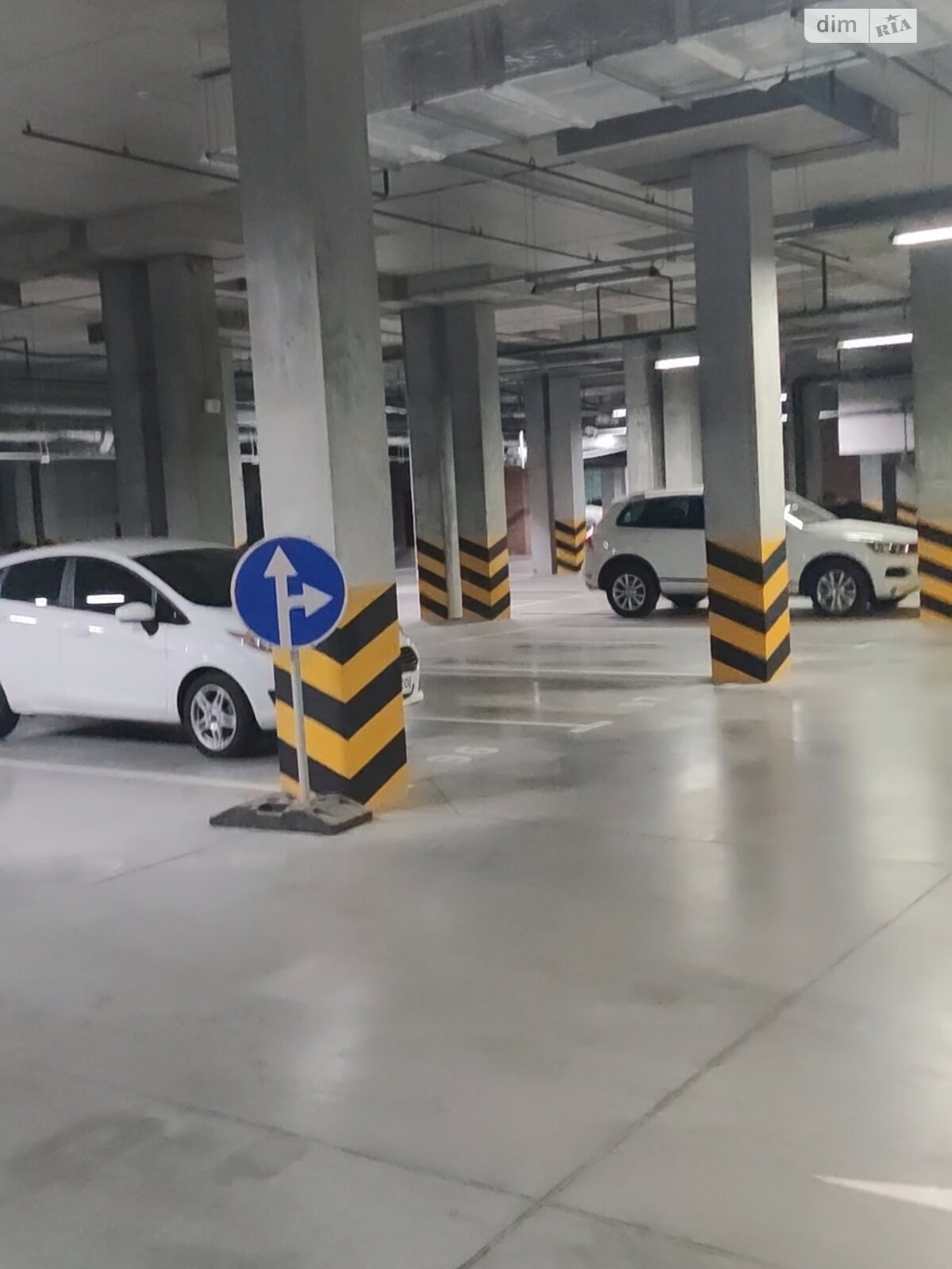 Место в подземном паркинге под легковое авто в Киеве, площадь 12.5 кв.м. фото 1 Место в подземном паркинге под легковое авто в Киеве, площадь 12.5 кв.м. фото 1