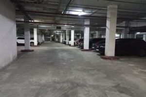 Место в подземном паркинге универсальный в Киеве, площадь 31 кв.м. фото 2 Место в подземном паркинге универсальный в Киеве, площадь 31 кв.м. фото 2