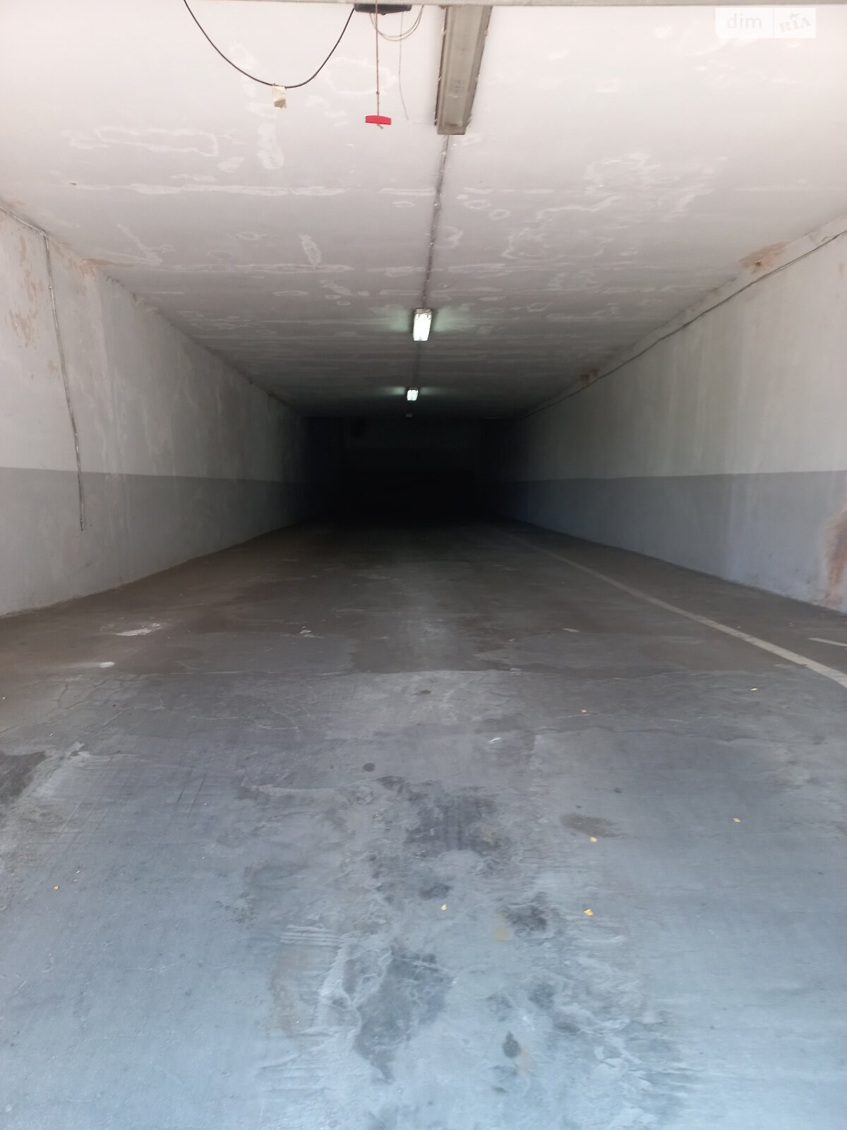 Место в подземном паркинге универсальный в Киеве, площадь 31 кв.м. фото 1 Место в подземном паркинге универсальный в Киеве, площадь 31 кв.м. фото 1